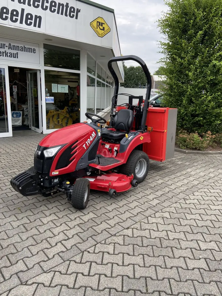 Factory Price Lawn Mower Tractor 18hp Mini Tractor For Farm And Garden
