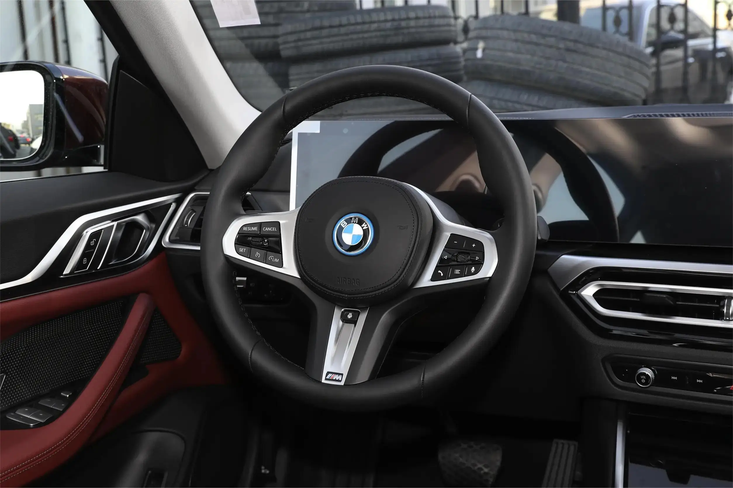 BMW i4 EV details