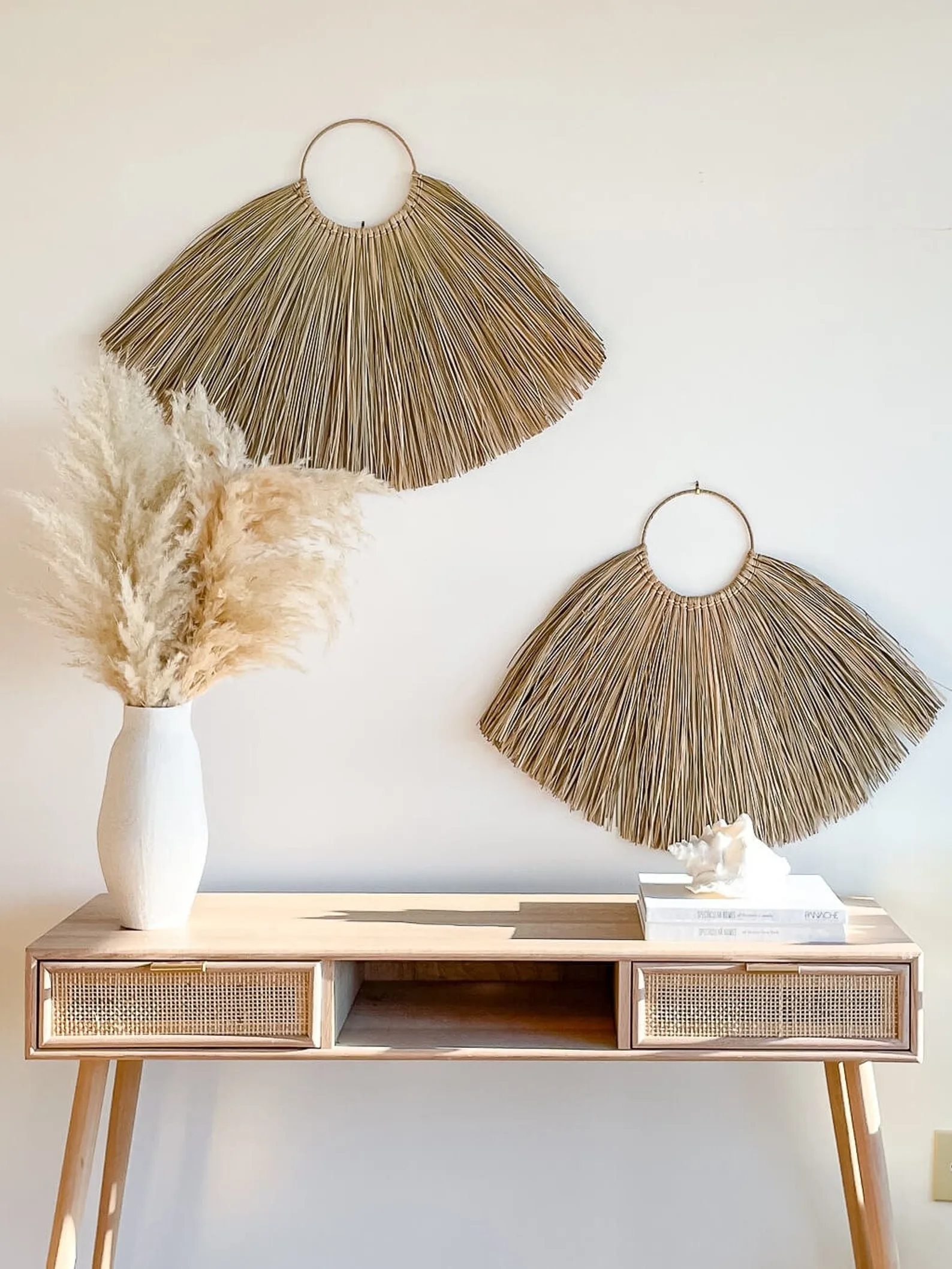 Ecofriendly Natural Materials Unique Design Of Decorative Seagrass Material Wall Hangings