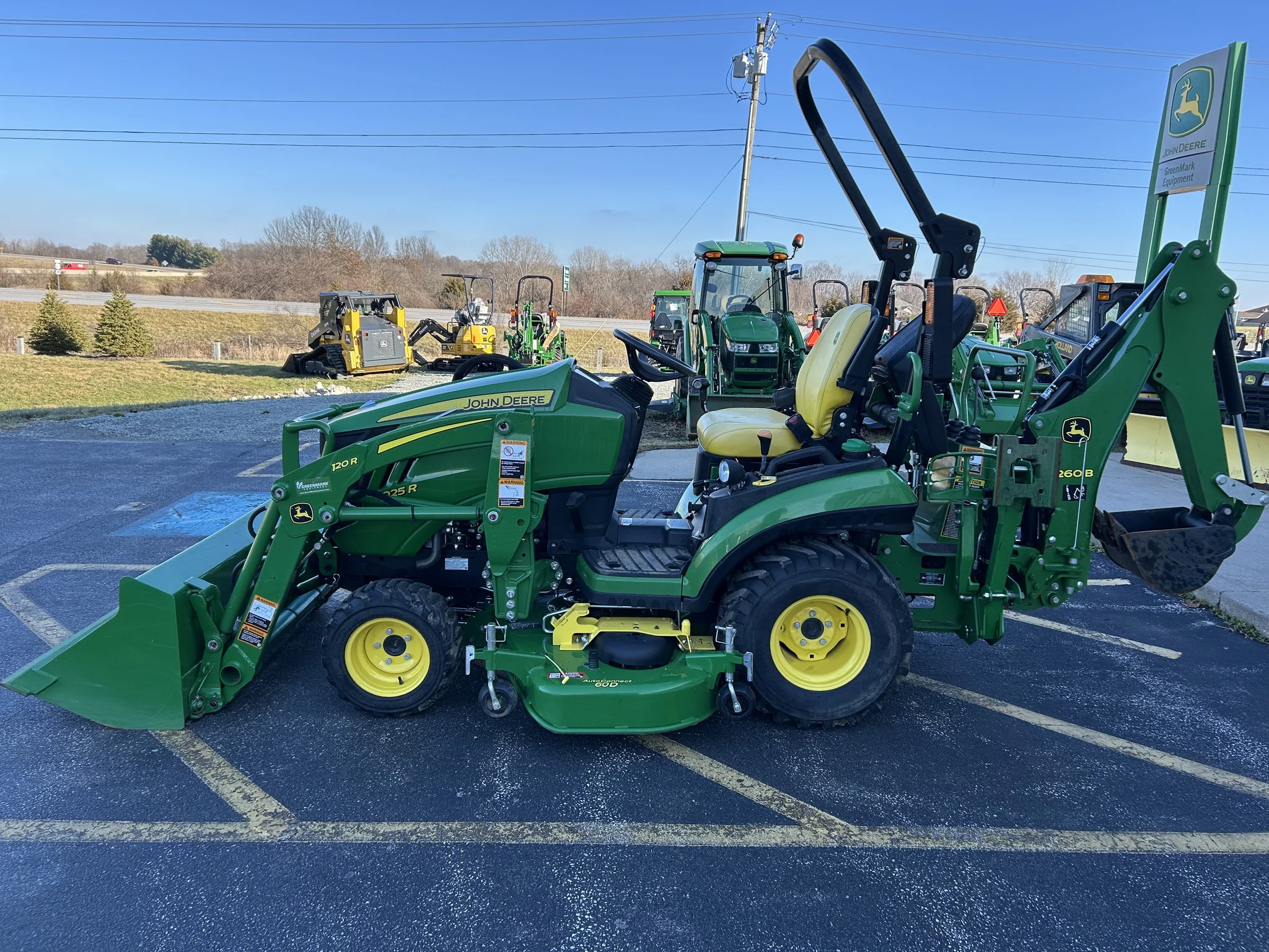 High Quality John Deeree 1025R Utility Tractor with Engine and Pump Germany Origin Available Now with Fast Delivery