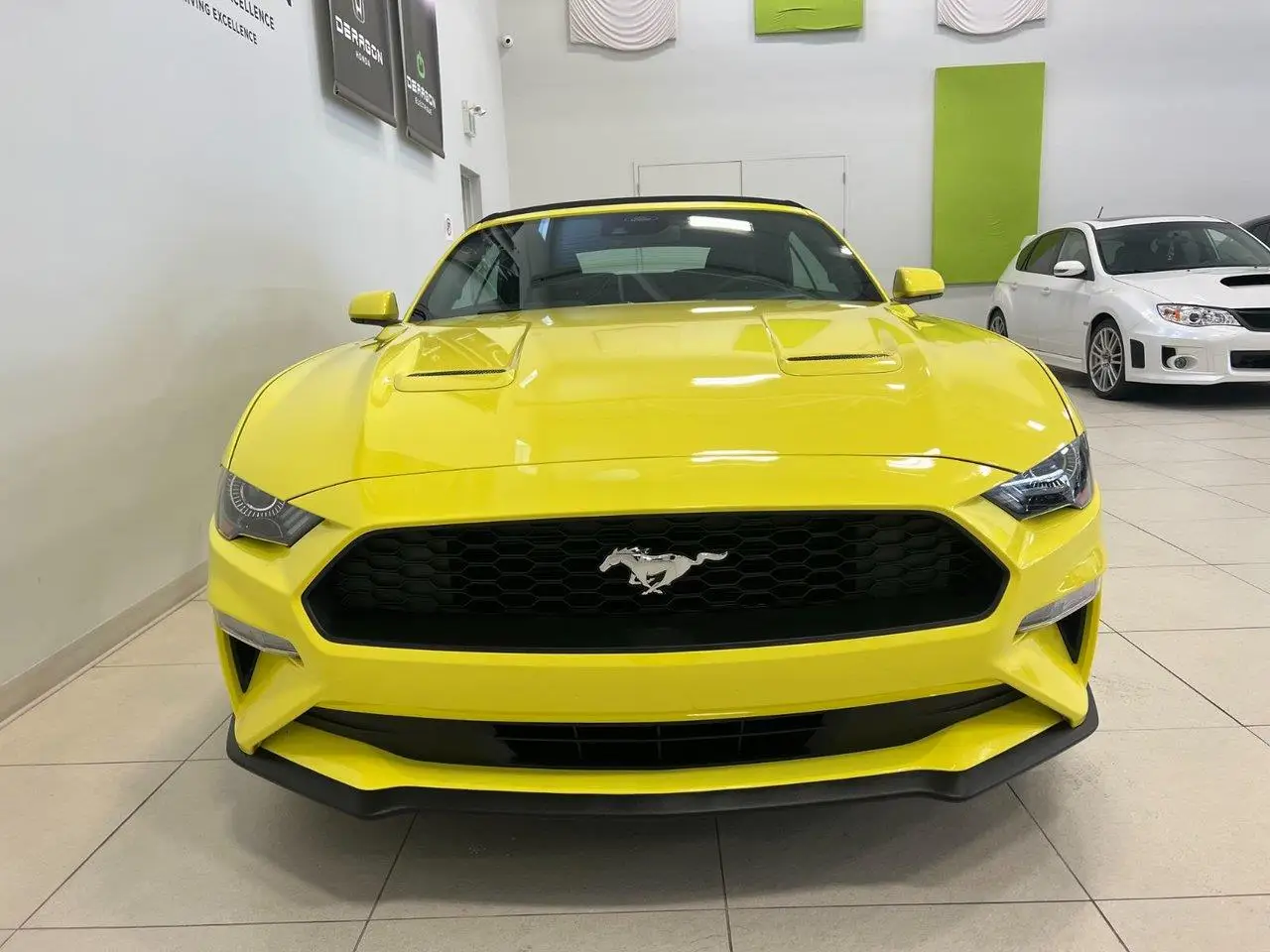 Quality Used Ford Mustang 2,3 Ecoboost Cabrio 1.hd + Deutsch Car Left