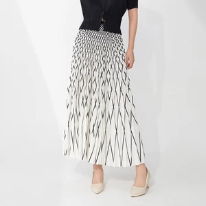 Wholesale Women's Clothing Ladies Pleated Skirt Design Summer Elegant Striped Style A-line Skirt Miyake Skirt