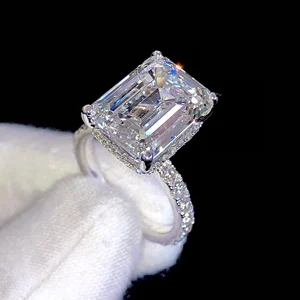High Quality 3.25-Carat Lab-Grown Emerald Cut Moissanite Sterling Silver Engagement Wedding Party Jewelry Rhodium Plated Prong