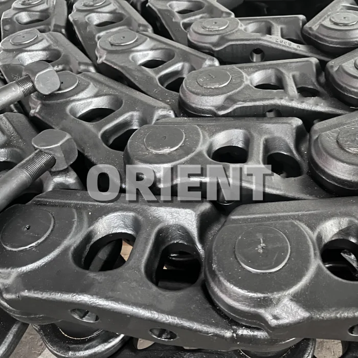 すんさん専用品 CＤ１０　１４本組 OEM Quality 786528114 Track Chain for Liebherr Crawler Crane