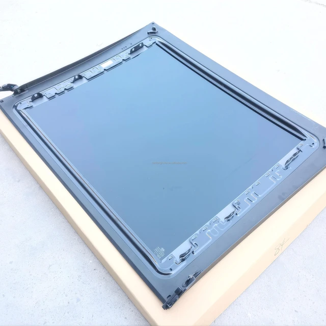 Auto Parts Sunroof Window Wholesale China Factory Custom Glass for Hyundai  SANTAFE Auto Sunroof 2019