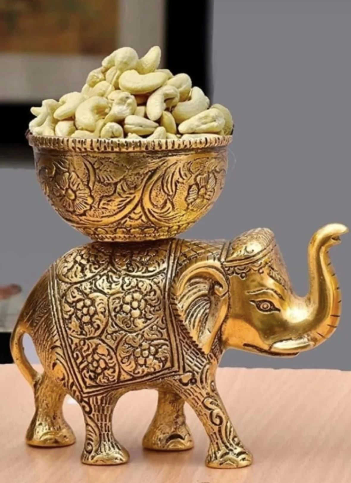 Elephant Sculpture Figurine for showcase Showpiece Decor Scandinavian and European Style Metal Animals Table Top