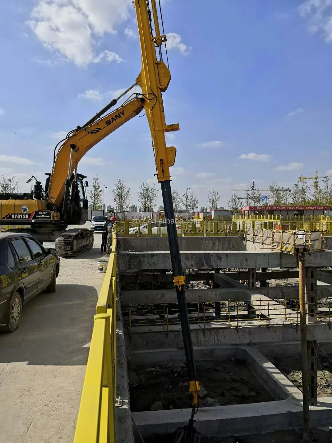 Cheaper 28m Long Boom Telescopic Arm With Clamshell for HITACHI