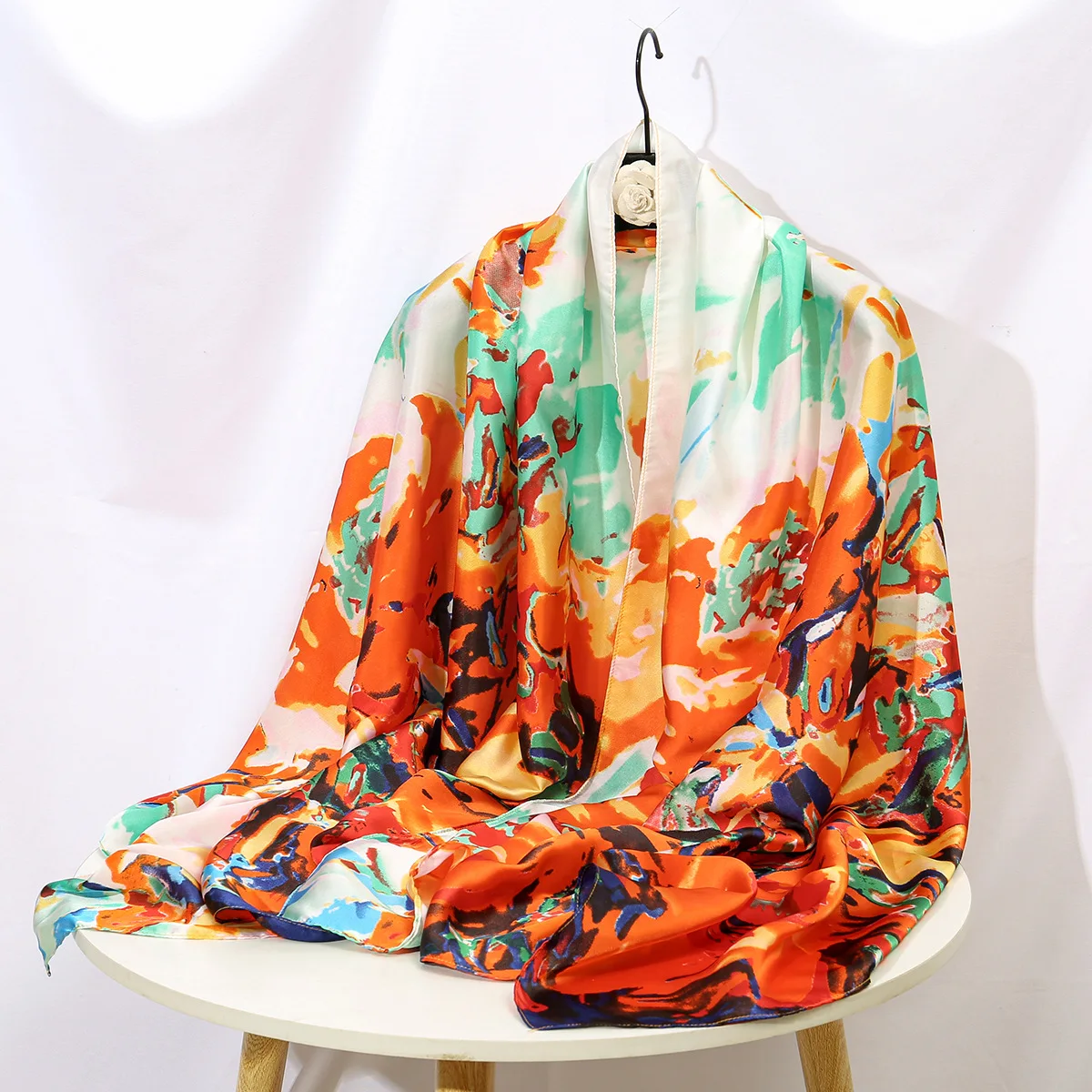 Vente en gros de foulards en soie Dubai Satin Long foulard en soie