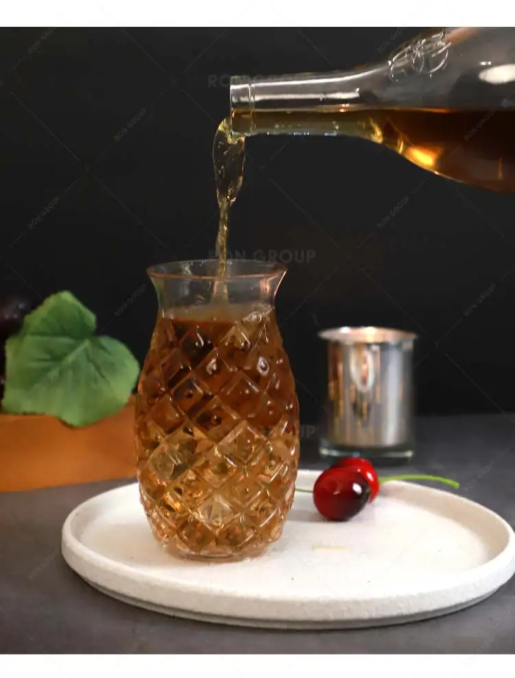 New creative design high quality restaurant party bar transparent glasses pineapple pattern cup drinking glass