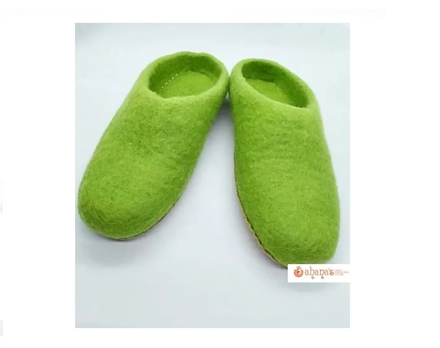 2024 Latest Collection of Nepal-Made Felt Indoor Slippers Warm and Cozy Winter Shoes Wholesale Cheap Products