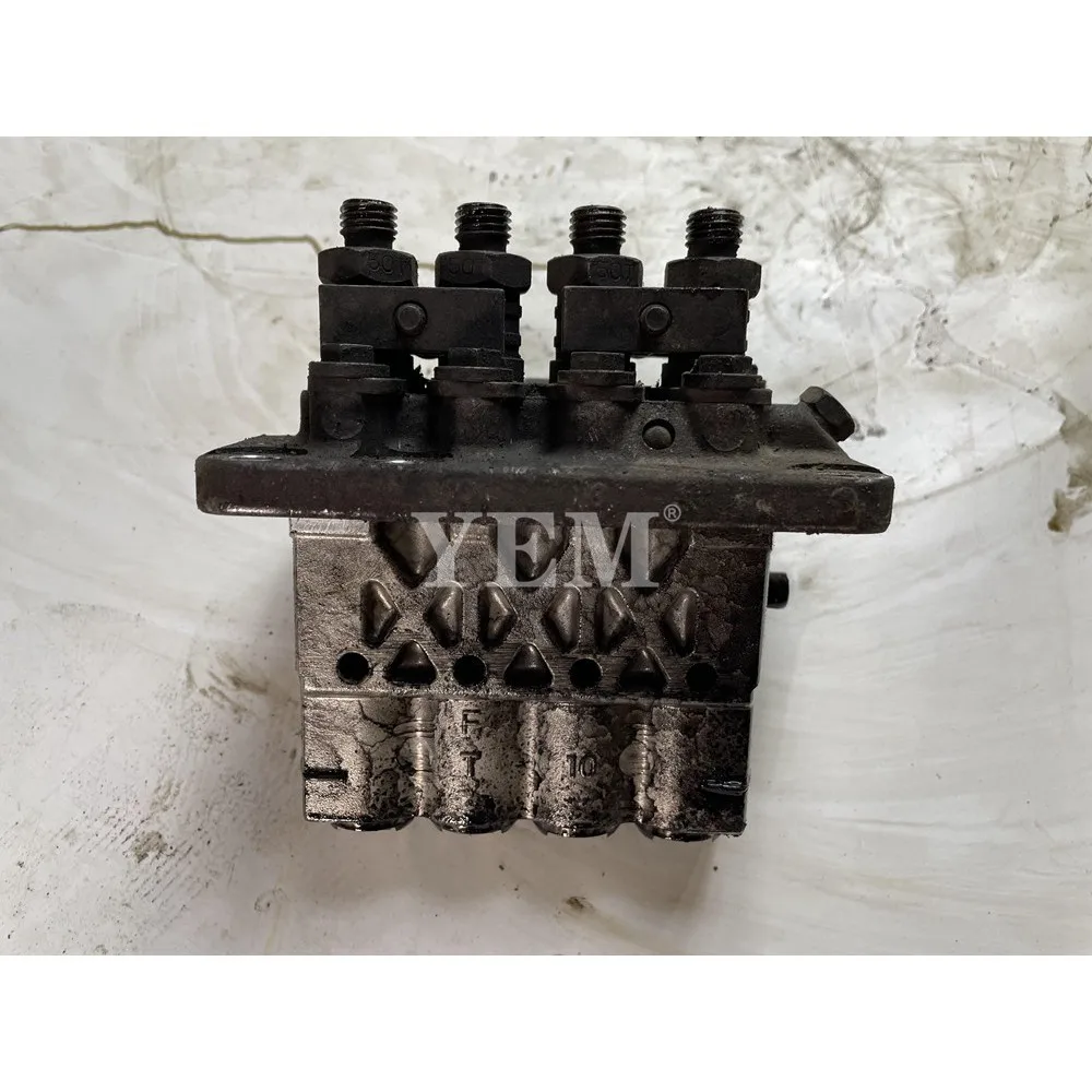 Fuel Injection Pump 1G787-51010 for Kubota KX121-3 KX161-3 Engine V2203 V2403 Engine Parts Manufacturer