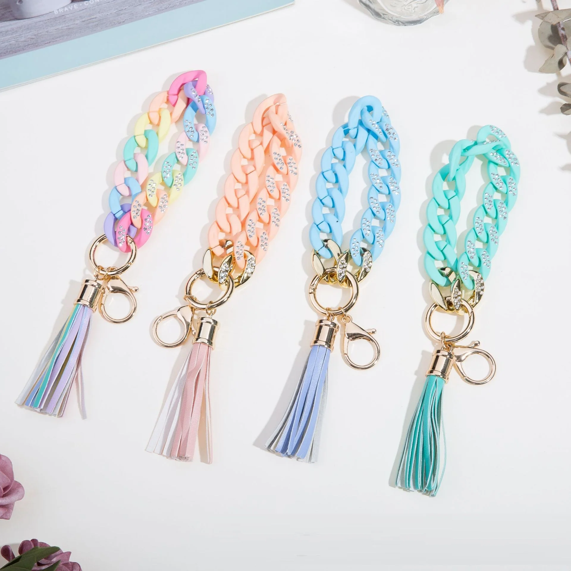 Link Chain Wristlet Keychain for Women Acrylic Bangle Key Ring Chunky Chain Link Bracelet Car Keys Bangle Circle Wrist Key Rings