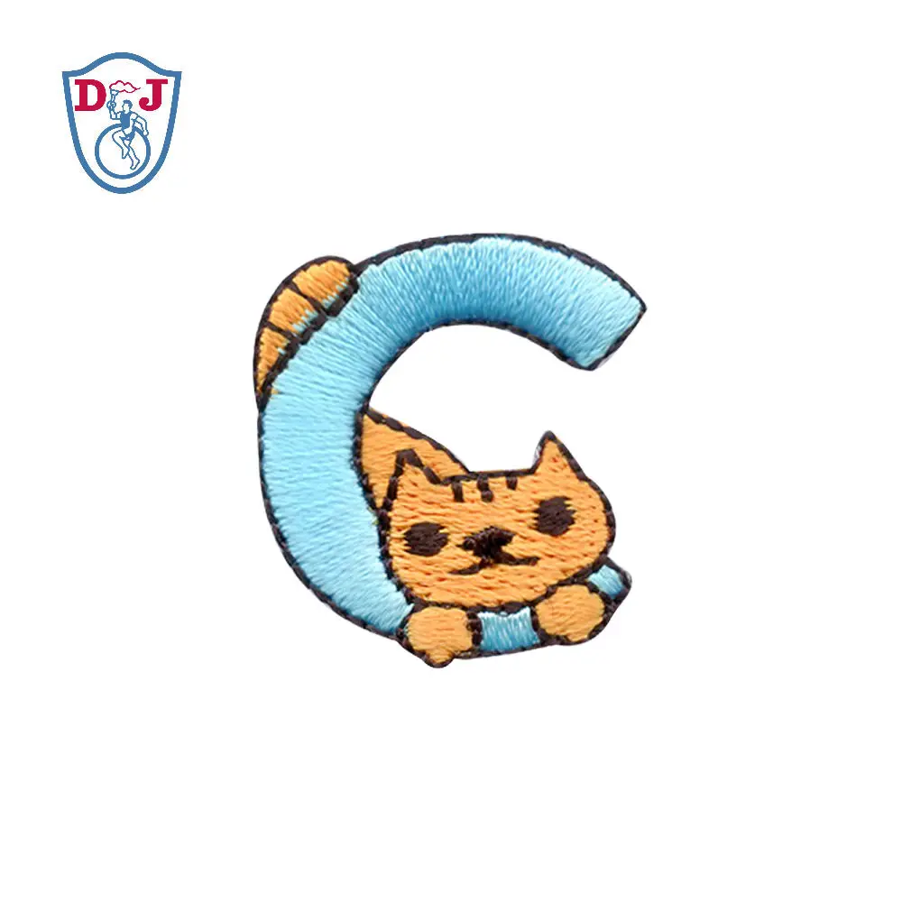 Нашивка с алфавитом 26 букв аппликация наклейки вышивкой утюгом значки именем на заказ вышивка одежды персонализированный логотип