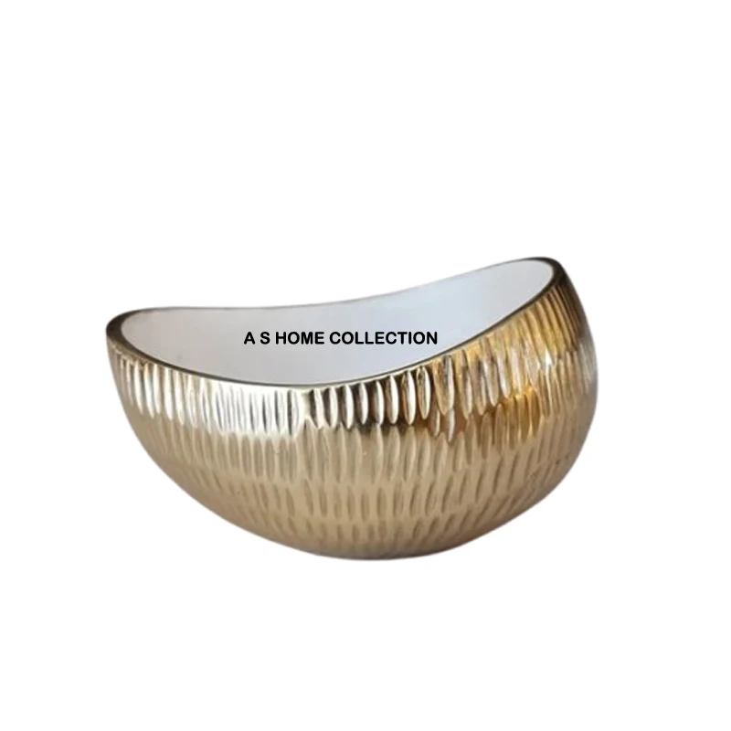 Enamel Color White and Golden Plating Unique Shape Bowl Wedding Party Decoration Metal Nuts and Dry Fruit Pistachio Serving Bowl
