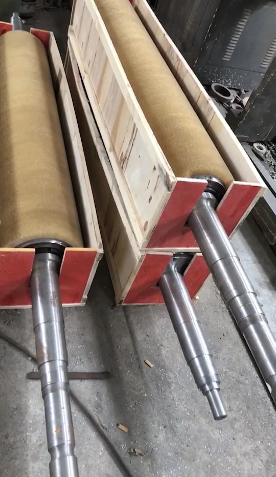 Custom Industrial Conveyor Cylinder Nylon Roller Brush For Cleaning