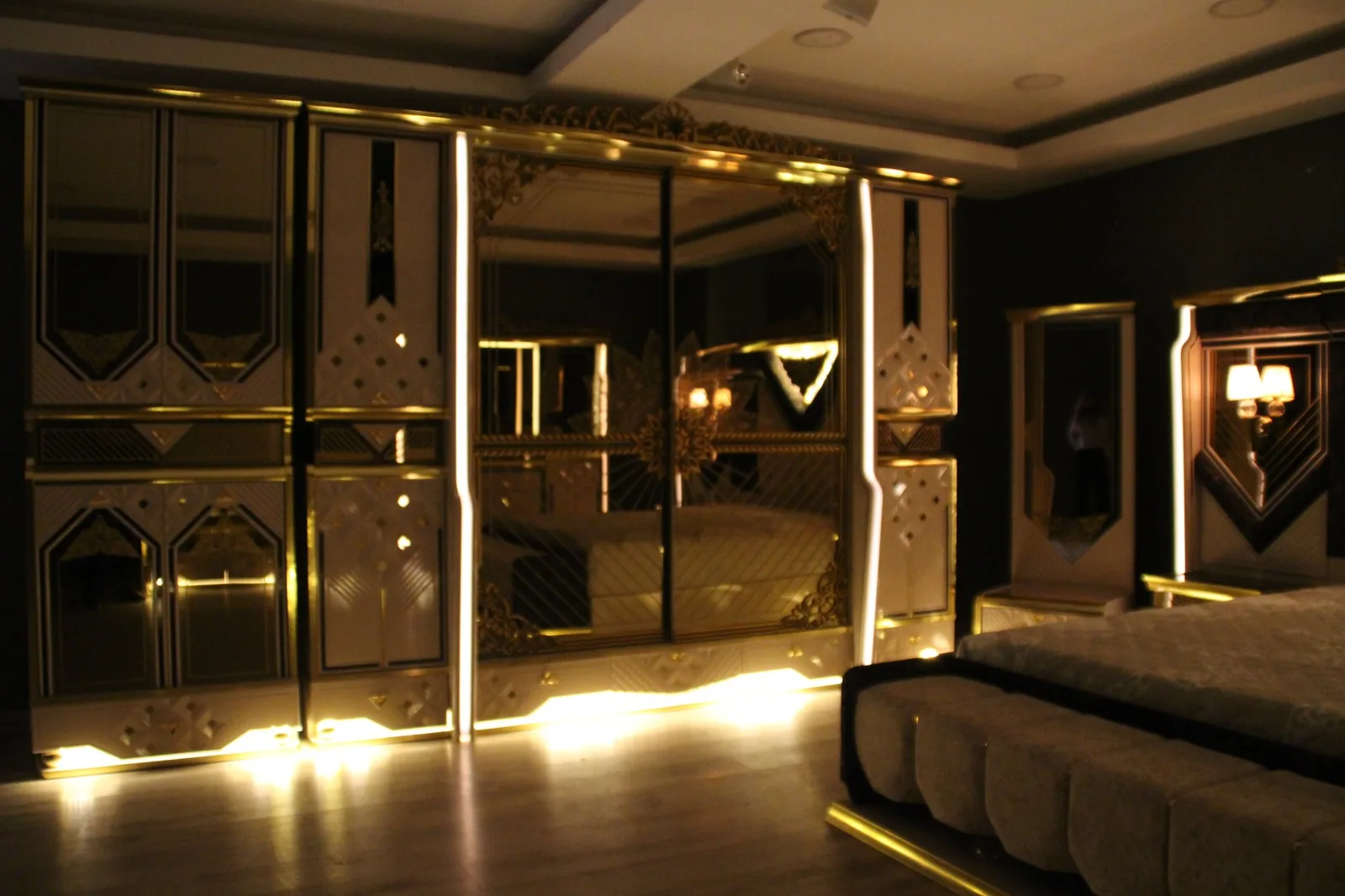 Luxury Classic Bedroom Furniture Set Turkey 9 Pcs Of Bed Set Luxury Bed