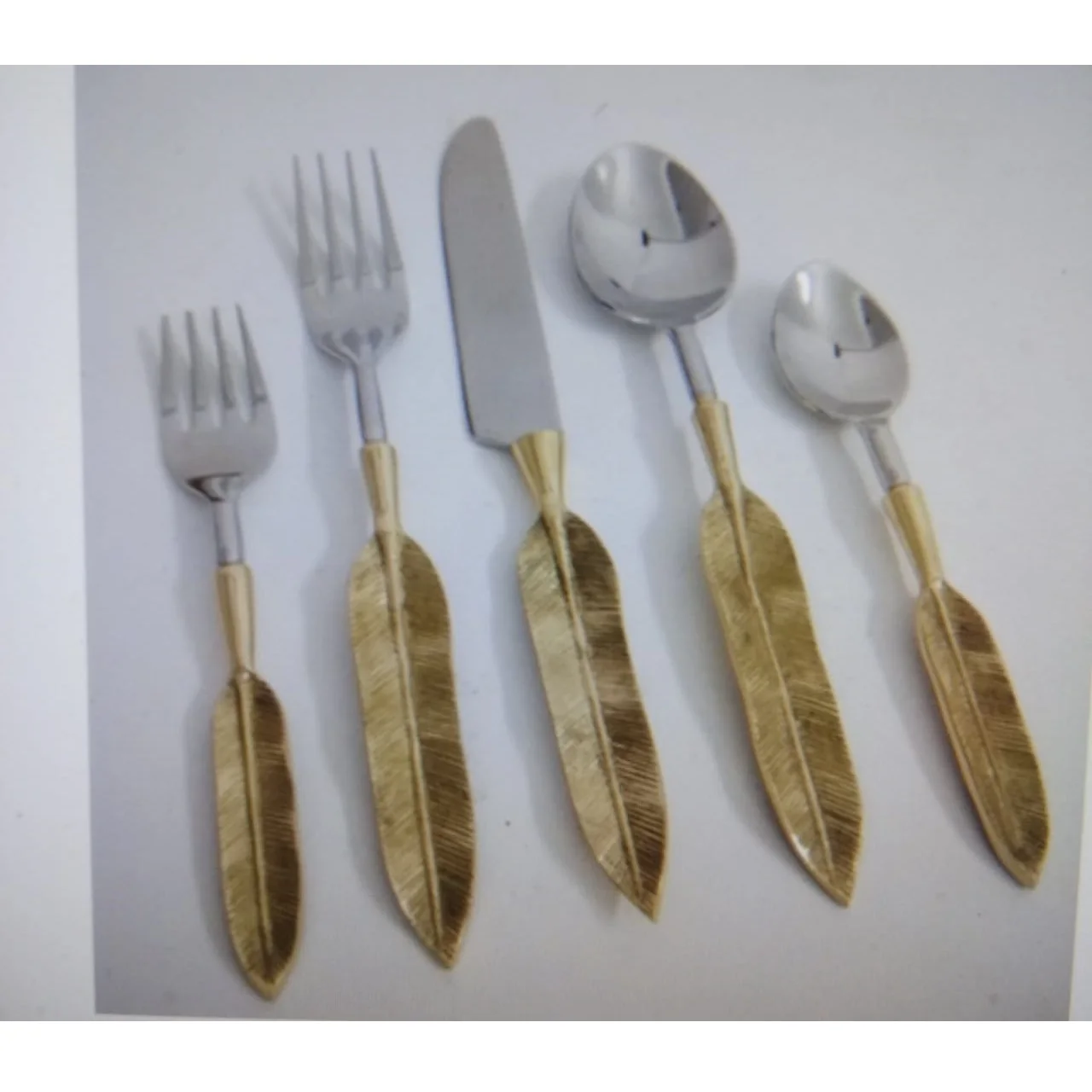 Stainless Steel Flatware Cutlery Set - Durable & Elegant