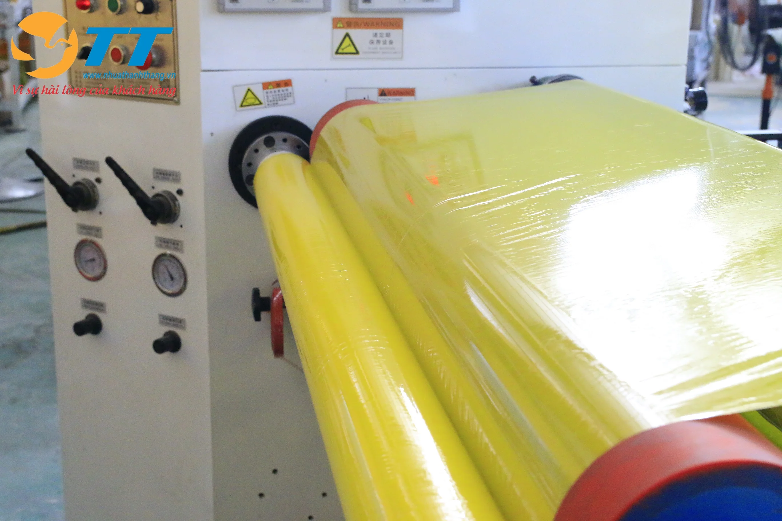 bopp-tape-made-in-vietnam-customize-single-sided-packaging-tape-custom