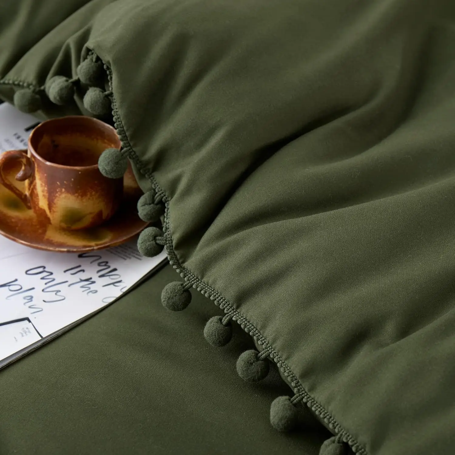 Amazon.com: Senville Sage Green Boho Duvet Cover King Size  - New OLIVE GREEN Pom Pom Fringe Duvet Cover Set main image 1
