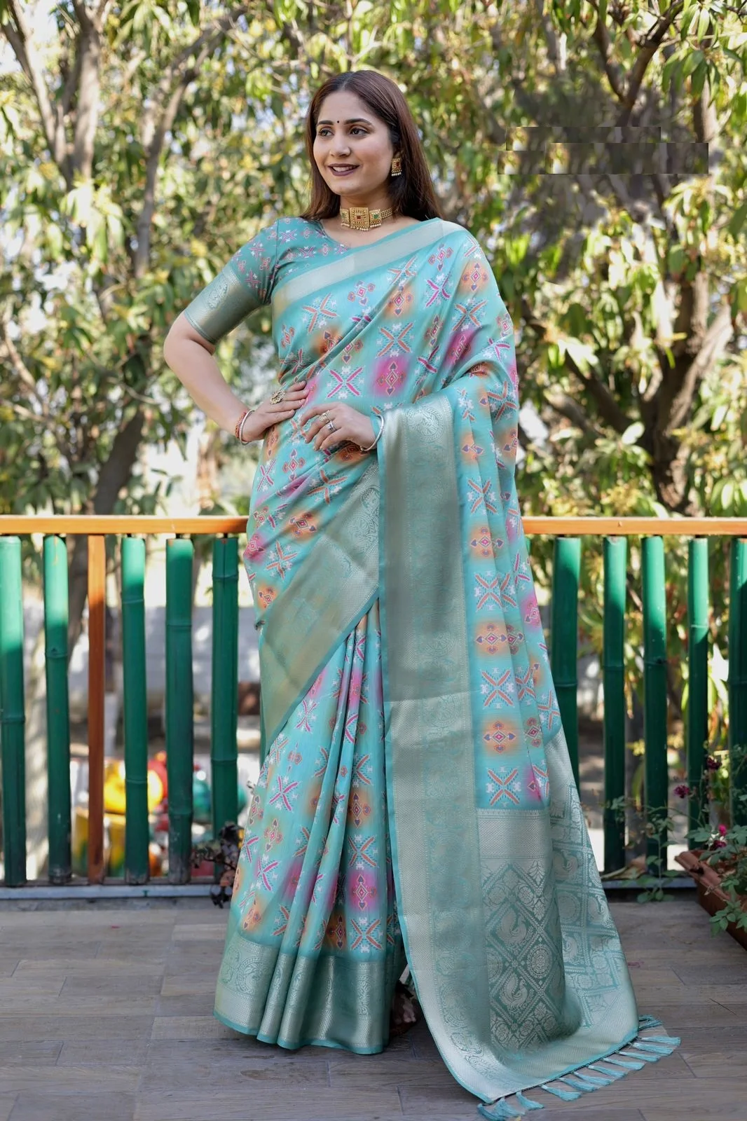 Premium Dola Silk With Digital Print Work Saree With Blouse Pieces ...