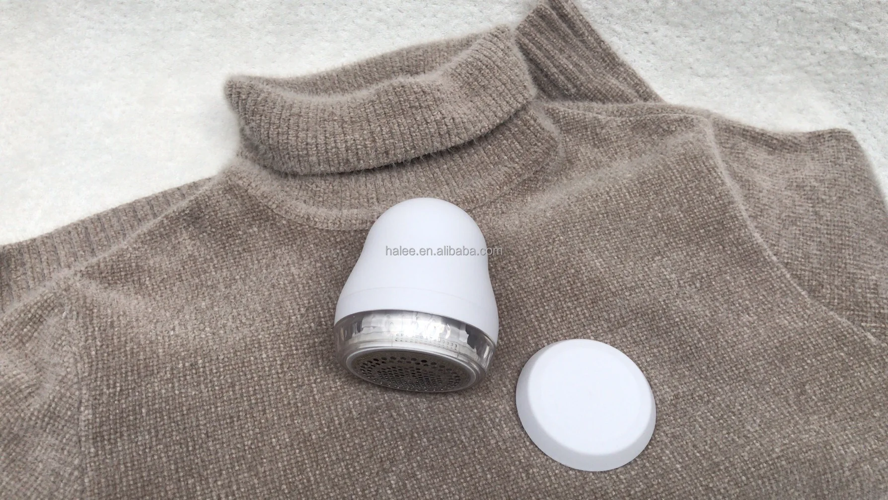 New Design Patented Battery Operated Hot Selling Electric Mini Lint Remover Handheld Clothes