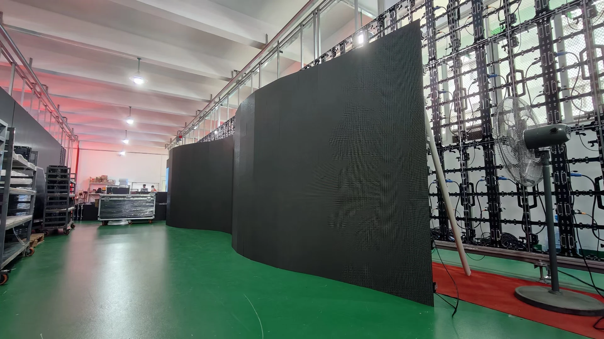 High Brightness 800nits IP43 Indoor LED Video Wall Rental Display with 500x500mm Panel Size