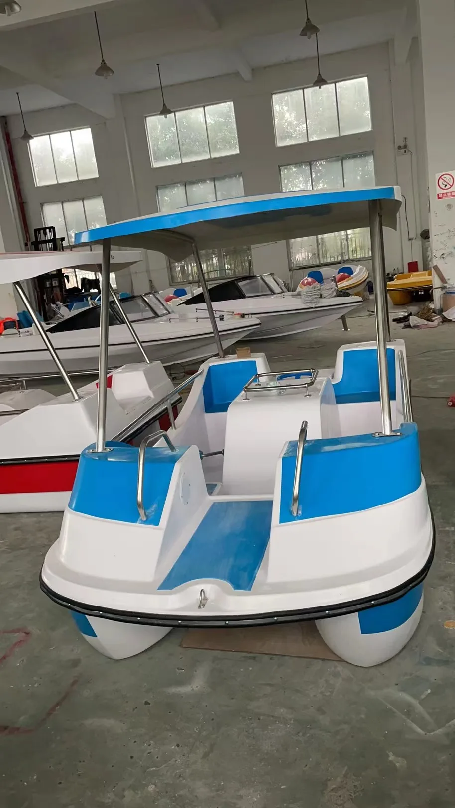 Оптовая продажа, оборудование для водных игр, лодка с педалью из стекловолокна на 4 человека, для продажи