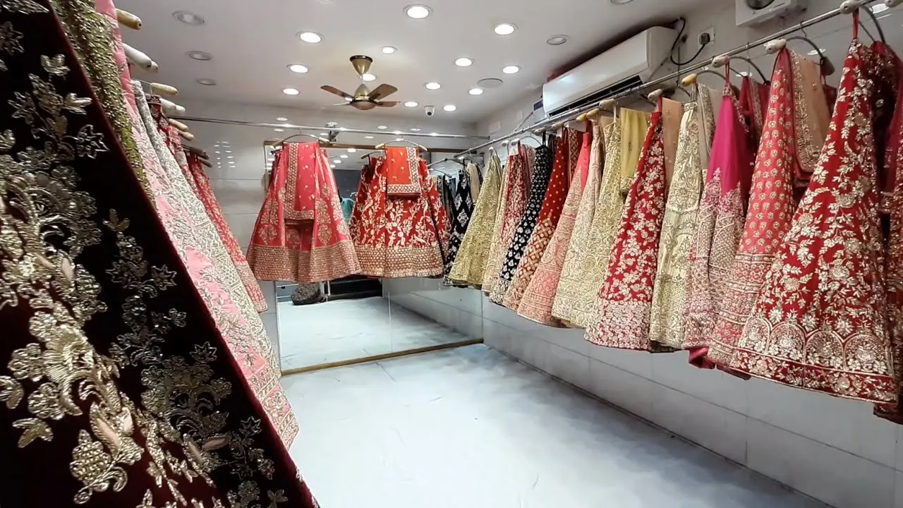 Party Wear Semi-Stitched Ladies Designer Lehenga Choli at Rs 11000 in  Ludhiana