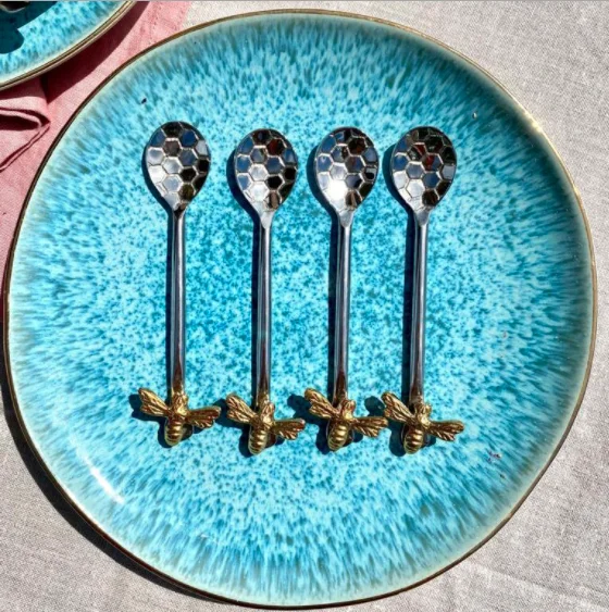 New Arrival Customised Four-Delight Gold Bee Hive Spoons Inspired by Honeycomb Design Tea Coffee Kitchen Accessories Made Metal