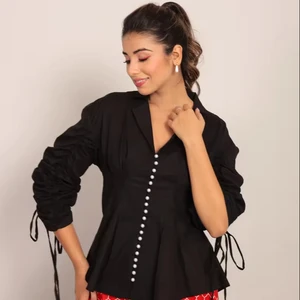 Black Solid Relaxed Shirt with Closer 19 Pearl Buttons Full Sleeve Top Elegant Women Wholesale Summer Clothes Solid Print Top