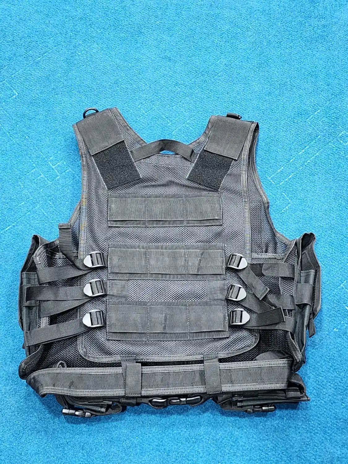 Good Quality 100 Leather Made Fashion Vest Reasonable Price Men