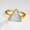 Piedra lunar del arco iris