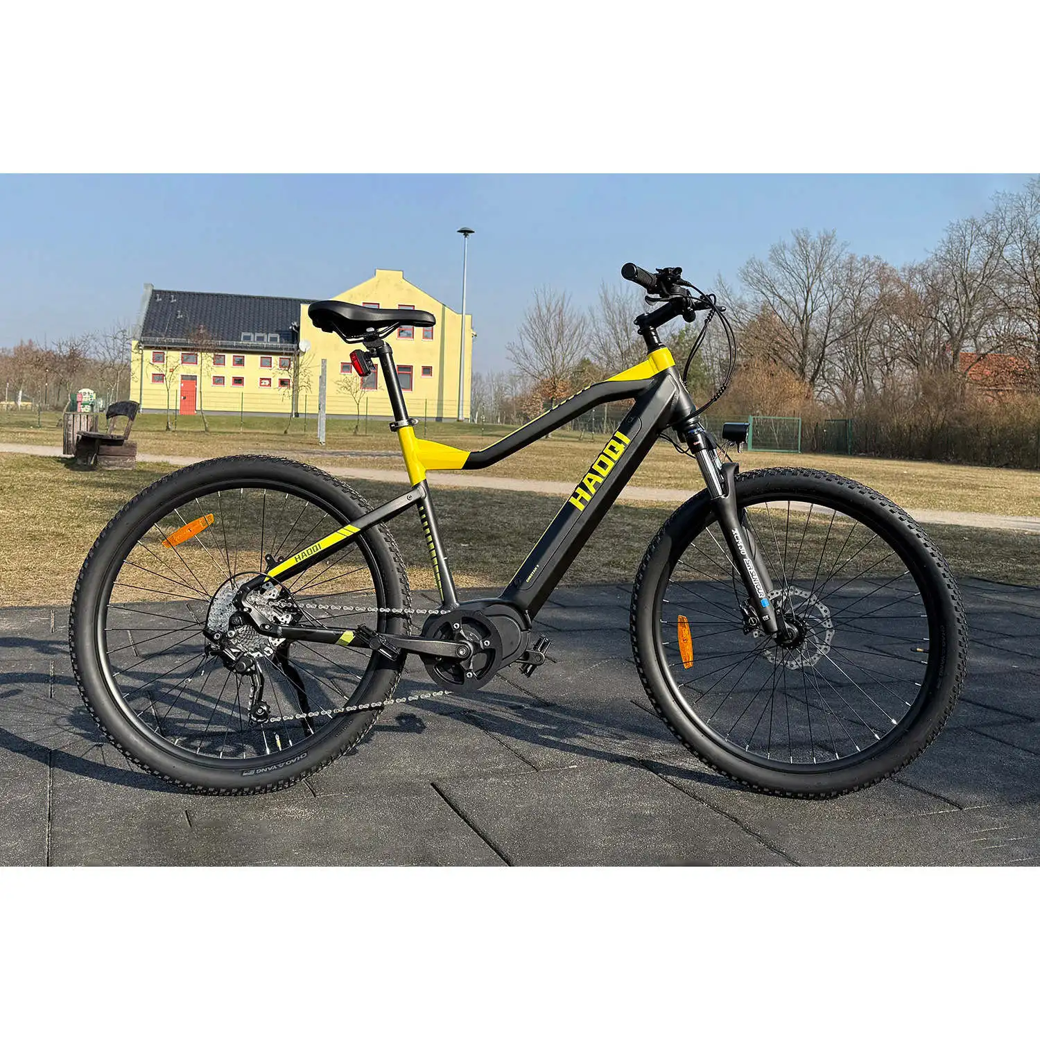 HAOQl Cheetah All-Terrain E-MTB 60V 250W Zentralmotor mit 48V Lithium-Batterie Mittelantrieb 60km Reichweite Geländetauglichkeit