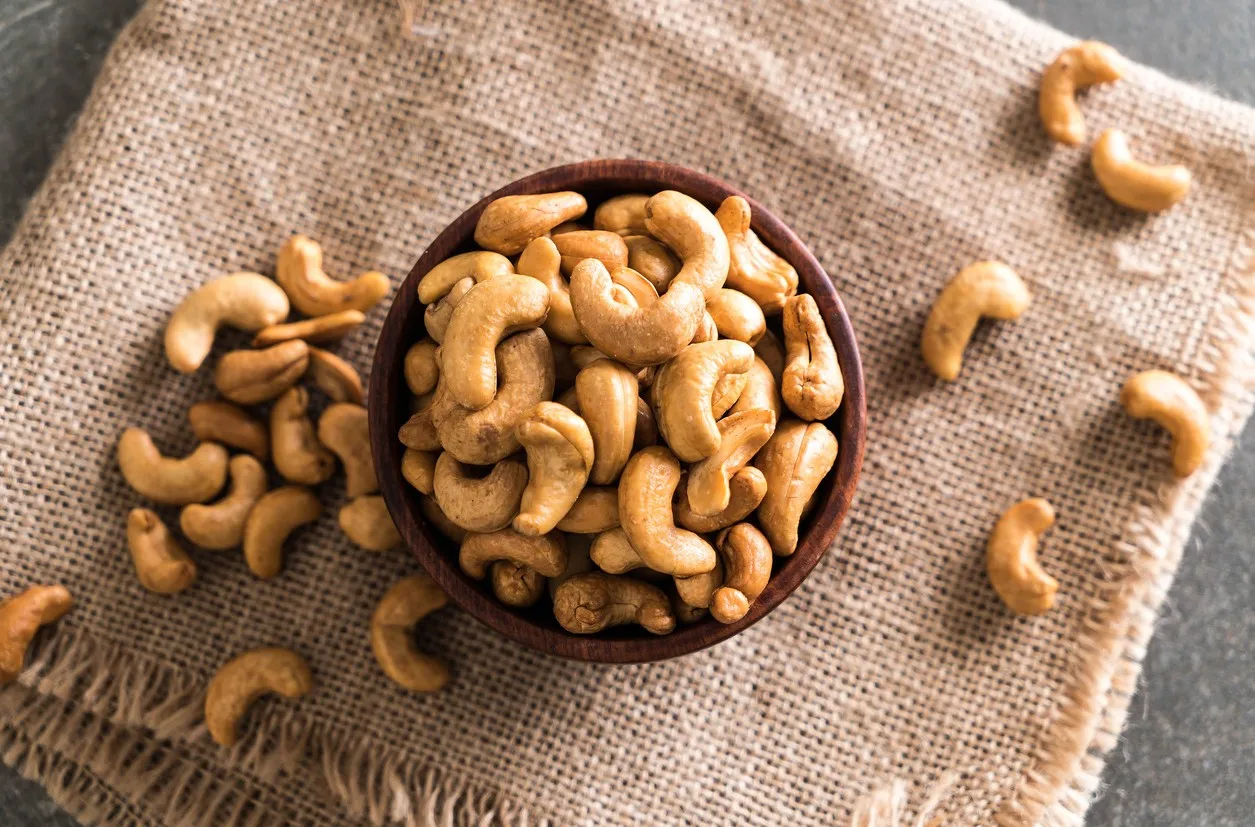 Мы продаем самые вкусные орехи кешью на рынке по самым низким