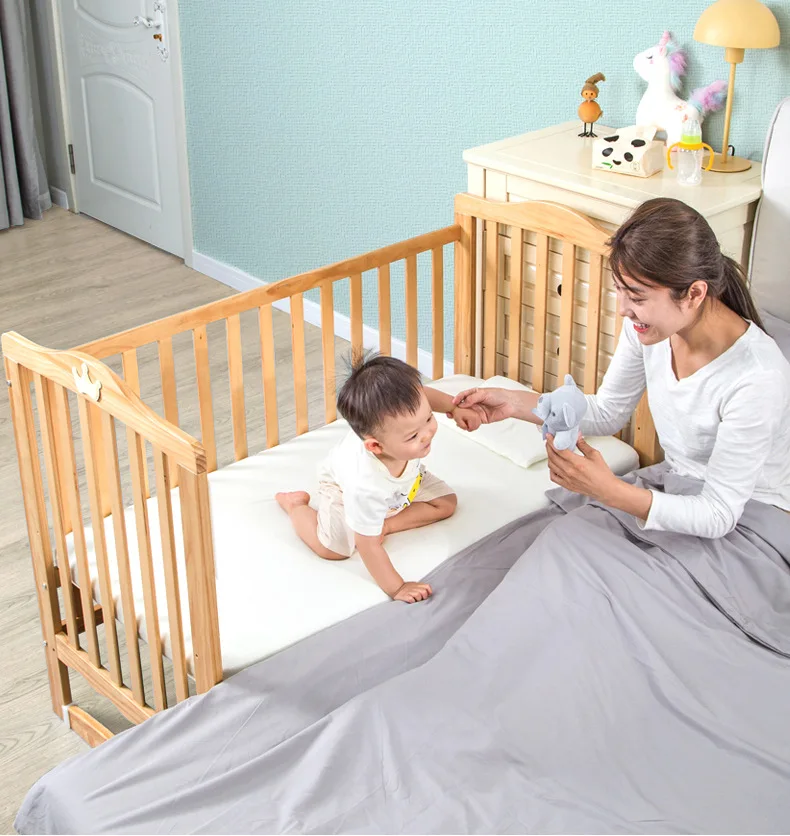 EMA Factory Extendable Wooden Adjustable Child Swinging Crib Used for Toddler Bed Design for New Born Baby