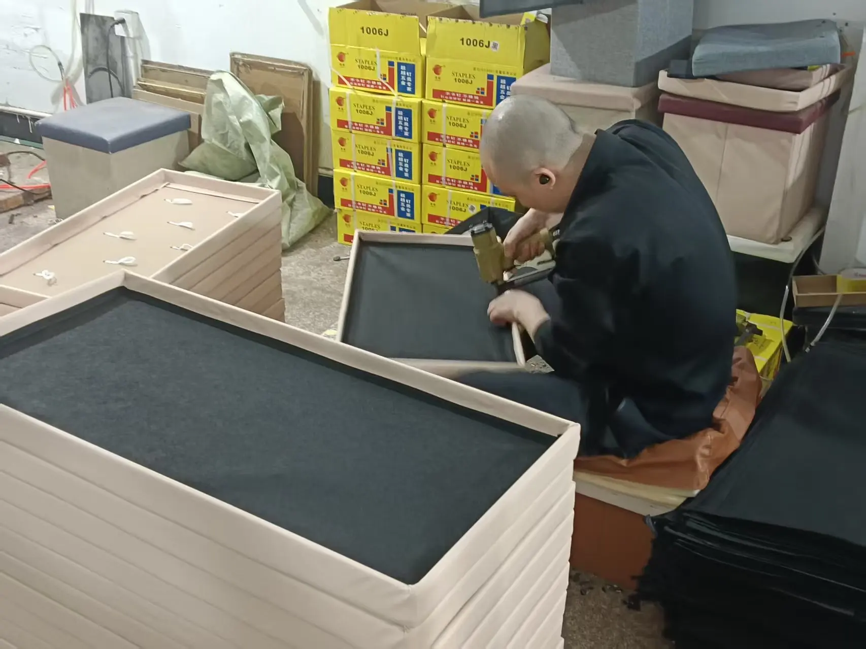 Folding Storage Ottoman Bench Custom Rectangular Black PU Leather Bedroom Modern Design Caishi High-quality Customizable details