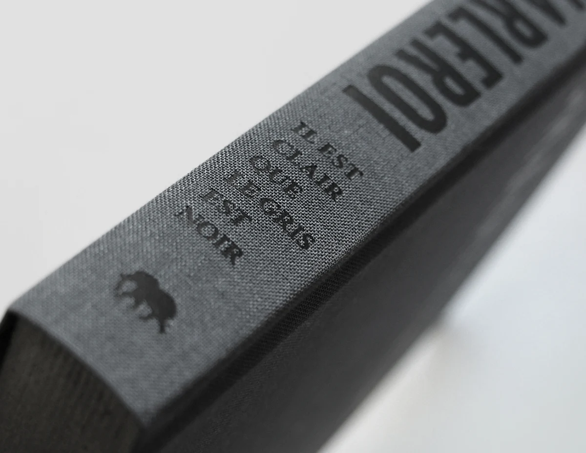 Custom High Quality A4 Size Hardcover Book Printing Fabric Cloth Book Cover Printing Book Services