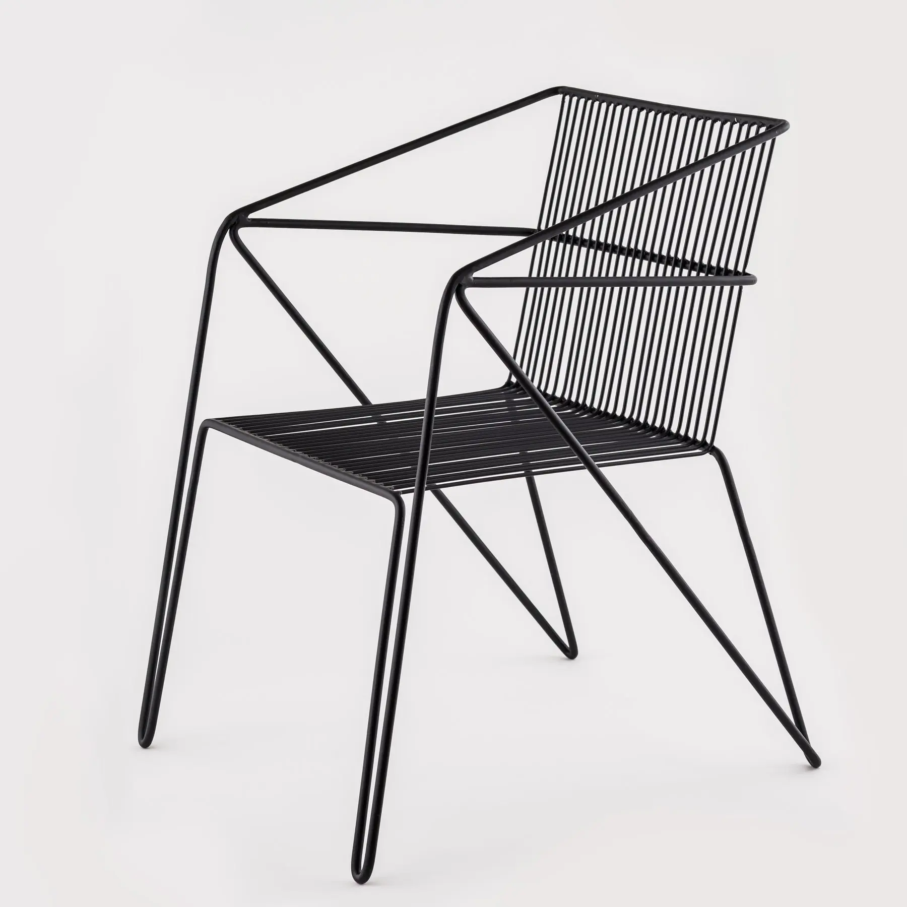 Iron Full Size Chair With Wire And Powder Coated Modern New Design