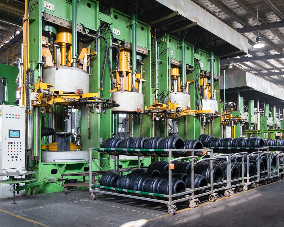 Solid Pneumatic Forklift Tires 6.5010 8.2515 7.0012 Doublecoin Brand