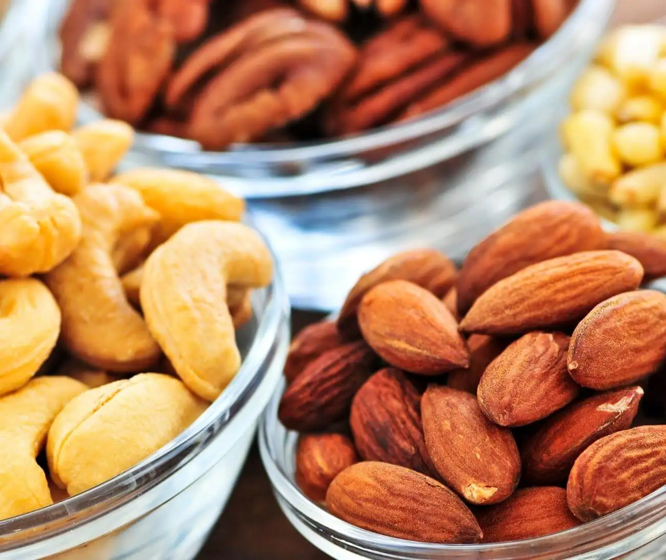 Bulk Wholesale Almond Nuts 100% Premium Grade New Crop Raw & Roasted Salted Almonds High Quality Healthy Snack Dry Fruits