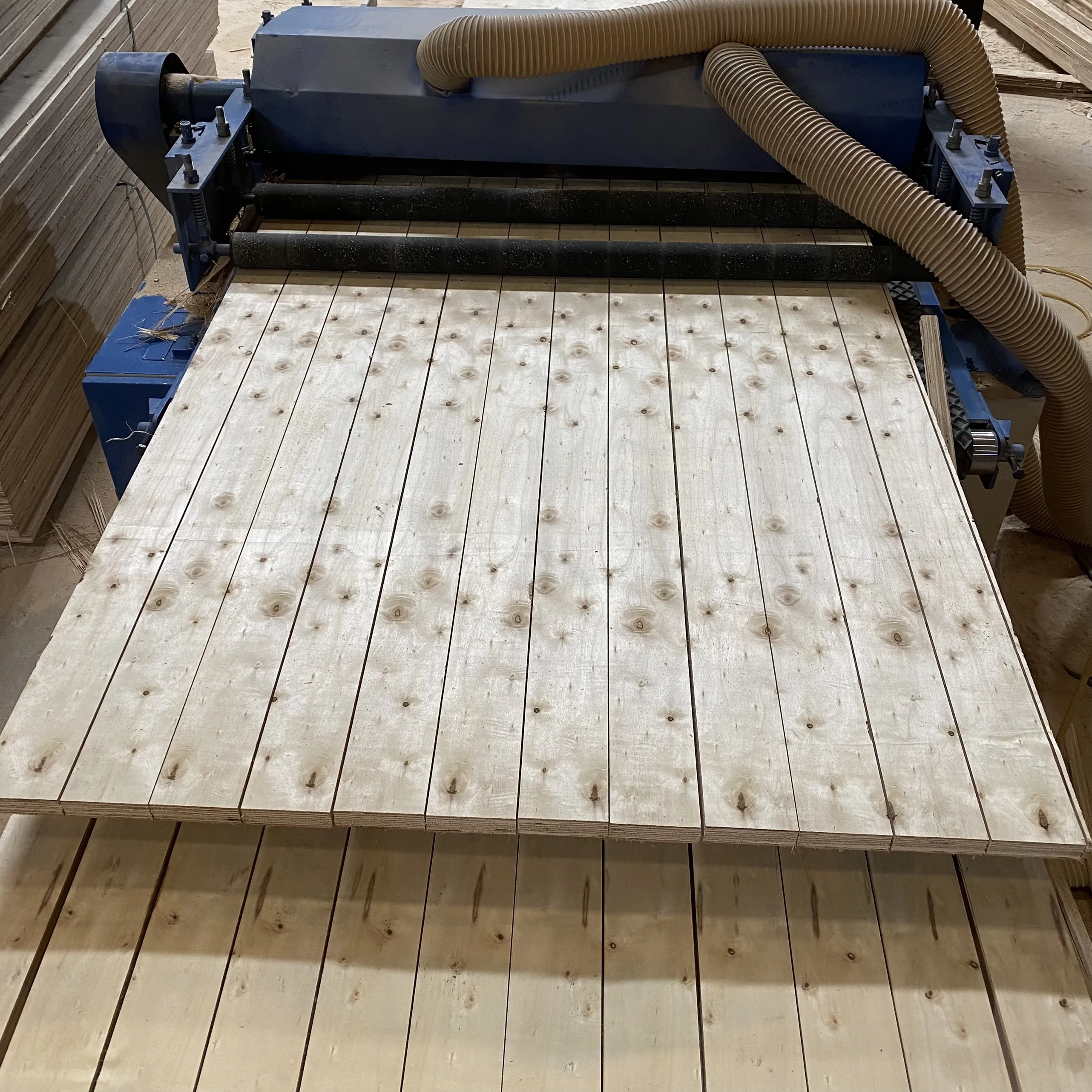 Plywood Block Timber In Construction Deign Style Customized Packaging