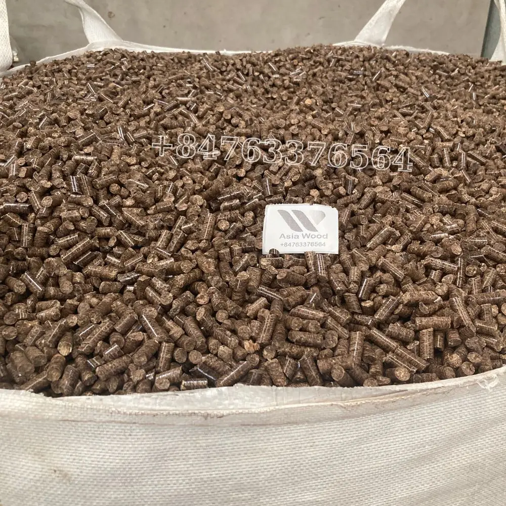 Горячая распродажа, гранулы биомассы, натуральные сосновые древесные гранулы от вьетнамской фабрики, Высококачественная 100% древесина