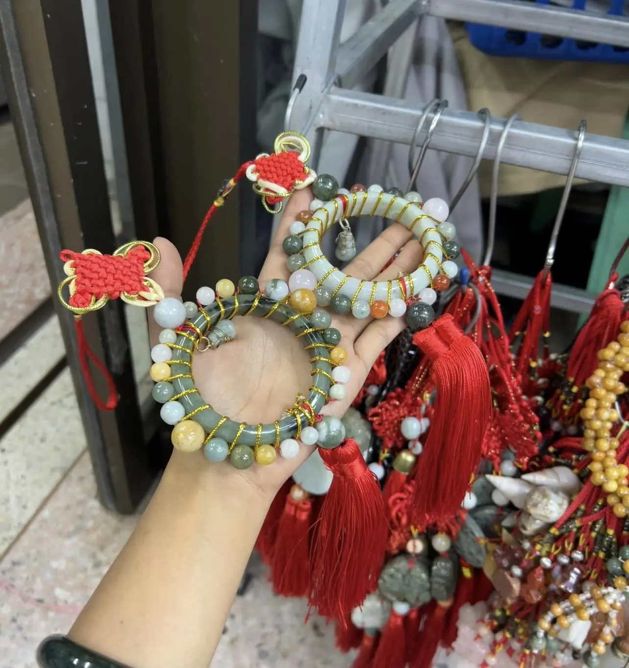 Нефритовая гирлянда