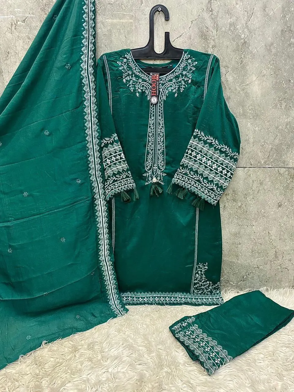Unstitched Embroidered Suit for Women Stylish Pakistani Suits for Women High Quality Ladies Lawn 3 Piece Shirt Dupatta Trouser