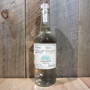 Casamigos Blanco Premium Agave-Infused Tequila 700ml Gift Packaged with Sweet Agave & Lime Flavors 40% ABV France