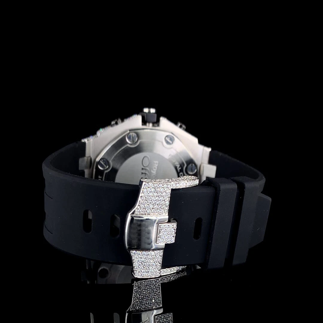 Full Iced Out Analog Round Dial Men Hip Hop Watch With Rubber Belt / High Quality Moissanite Watch With Full Working Crono Dial