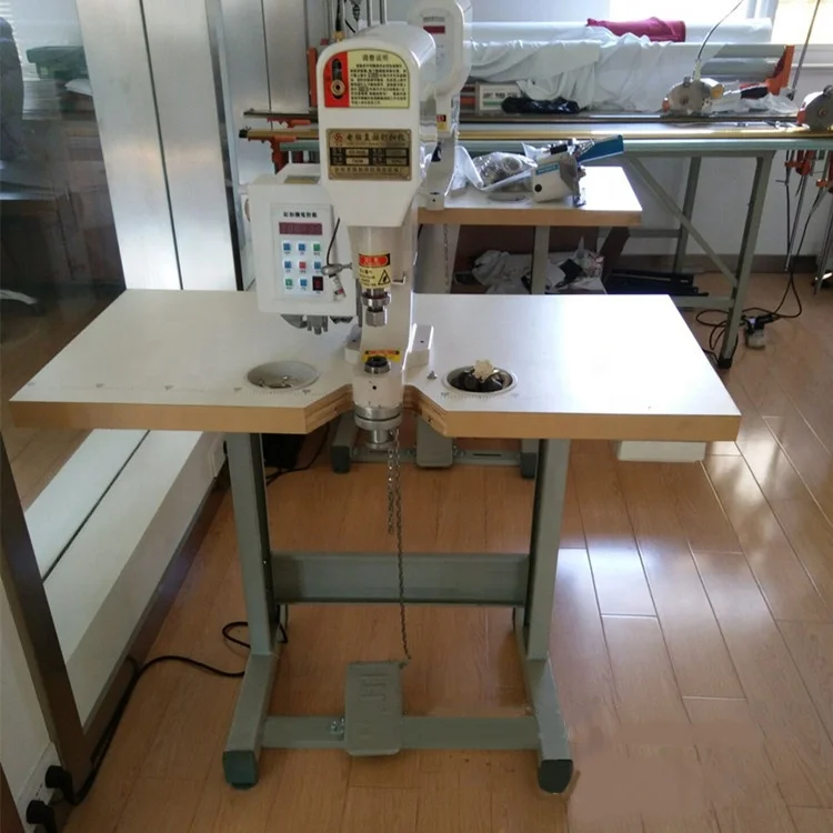 Automatic Curtain Eyelet Button Hole Punching Machine Pneumatic Shoe Eyelet Sewing Attaching Machine