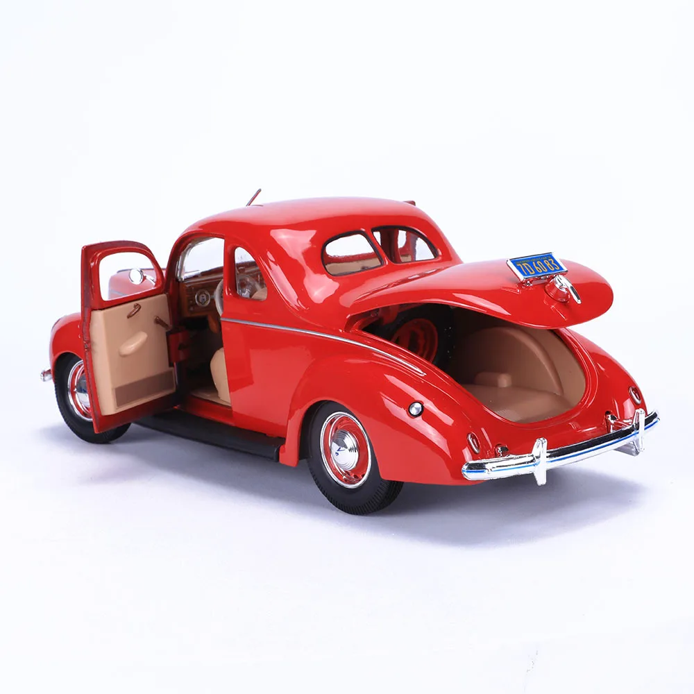 Ford 118 Scale 1939 Deluxe Coupe Simulation Alloy Classic Diecast Car