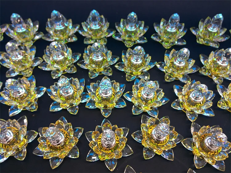 2025 New Crystal Crafts Square Lotus Flower Perfume Bottle Luxury Feng Shui Traditional Style for Car Decoration