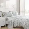 Azul y verde y amarillo y blanco